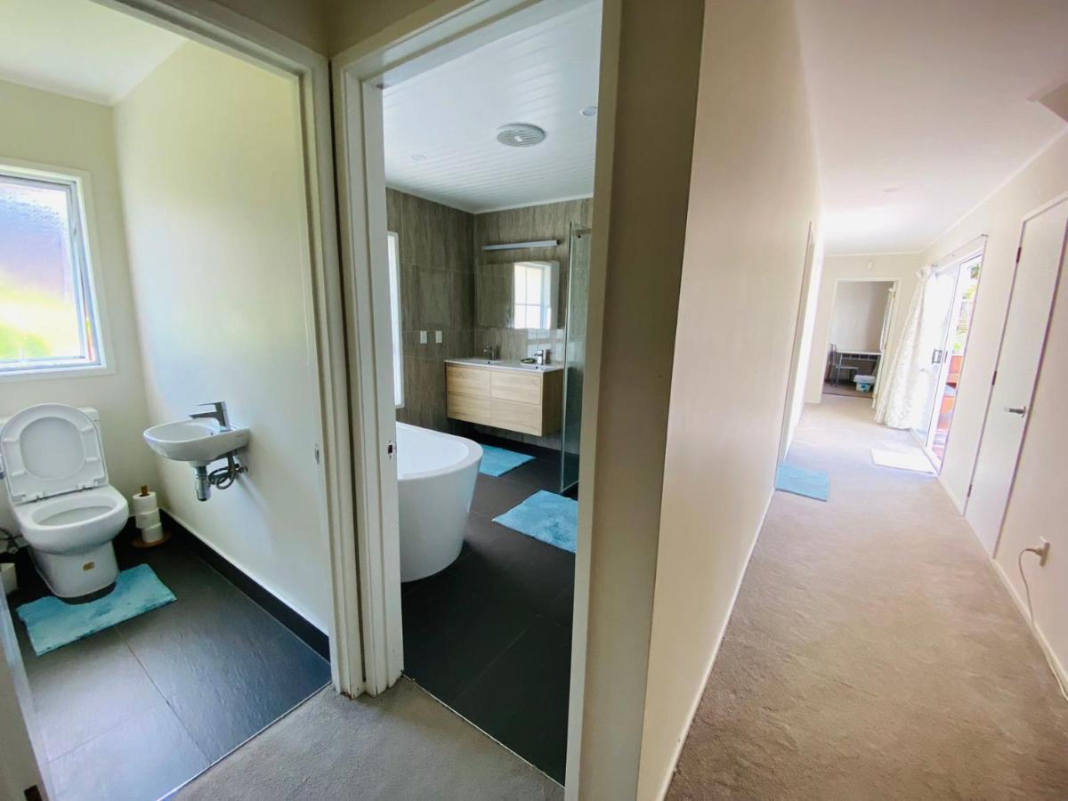 אוקלנד Queenroomsharedbathroom2Aldult-204 (Adults Only) מראה חיצוני תמונה